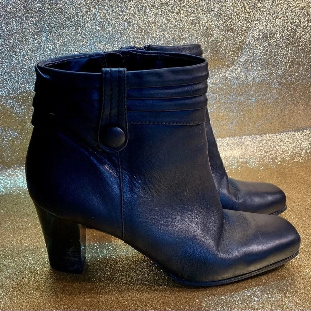 Black Naturalizer 3” Heel Side Zipper Ankle Boot